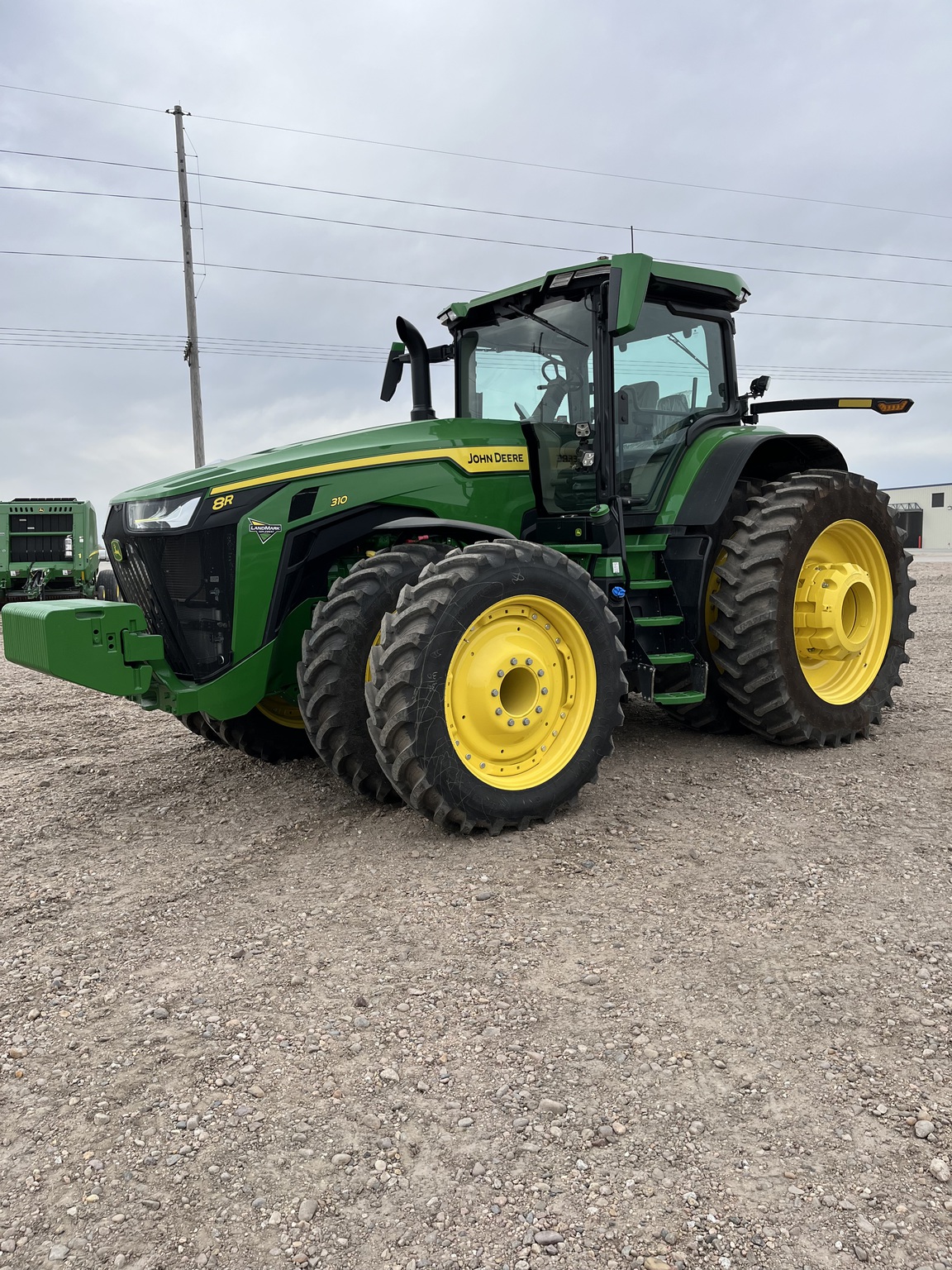 2025 John Deere 8R 310 Image 3