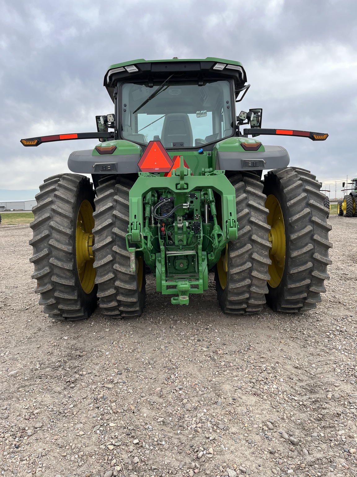 2025 John Deere 8R 310 Image 6