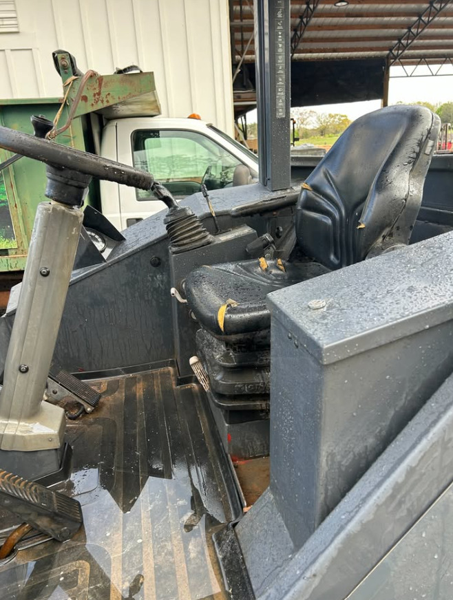 2014 John Deere 204K Image 4