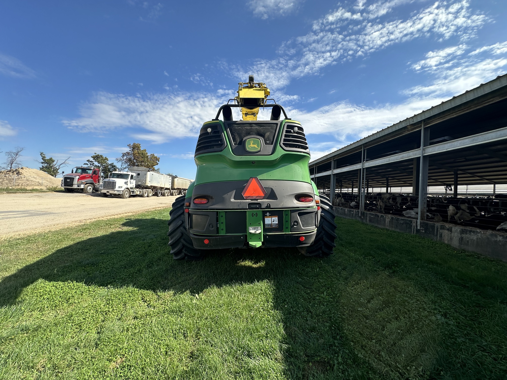 2022 John Deere 9900 Image 7