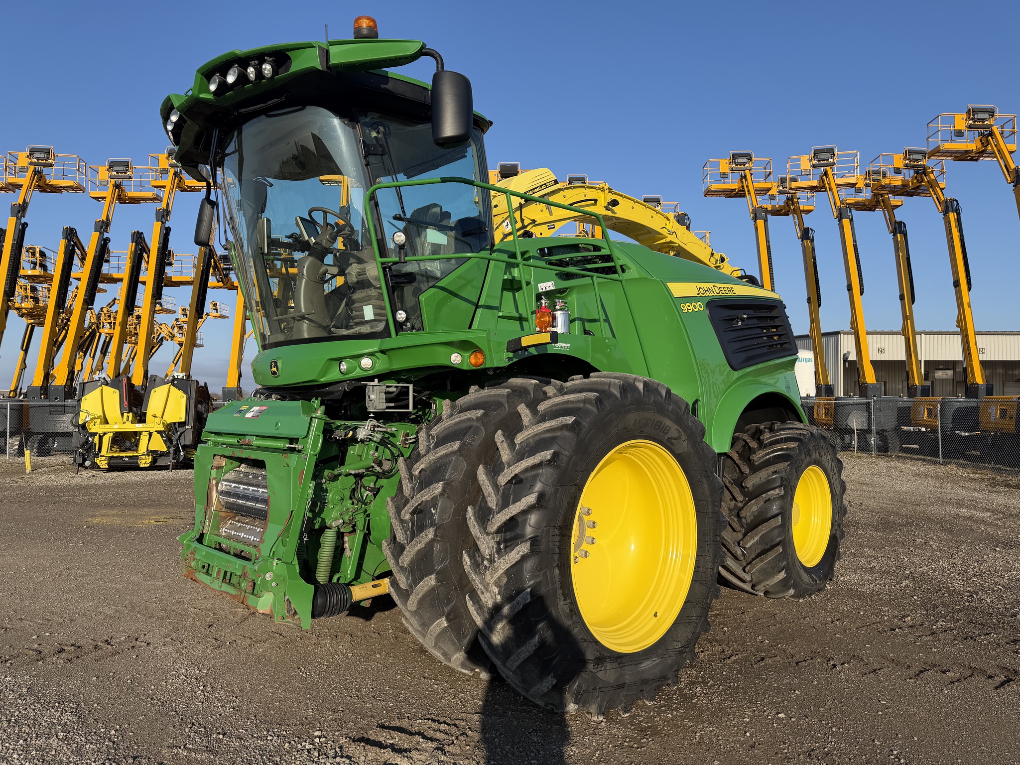 2022 John Deere 9900 Image 1