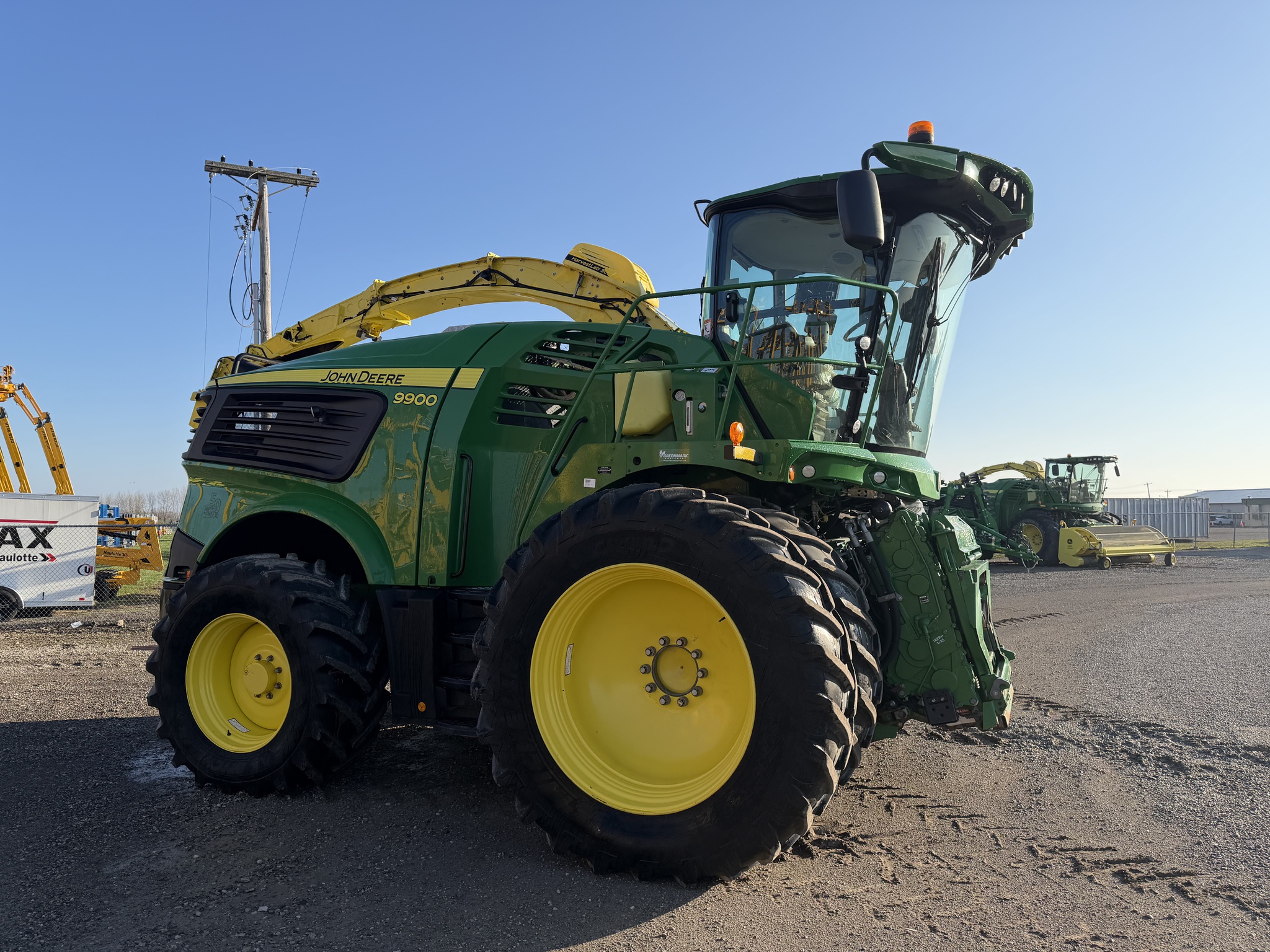 2022 John Deere 9900 Image 6