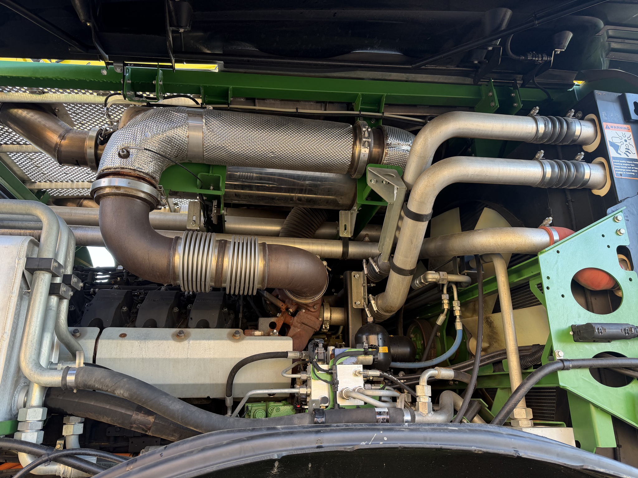 2022 John Deere 9900 Image 13