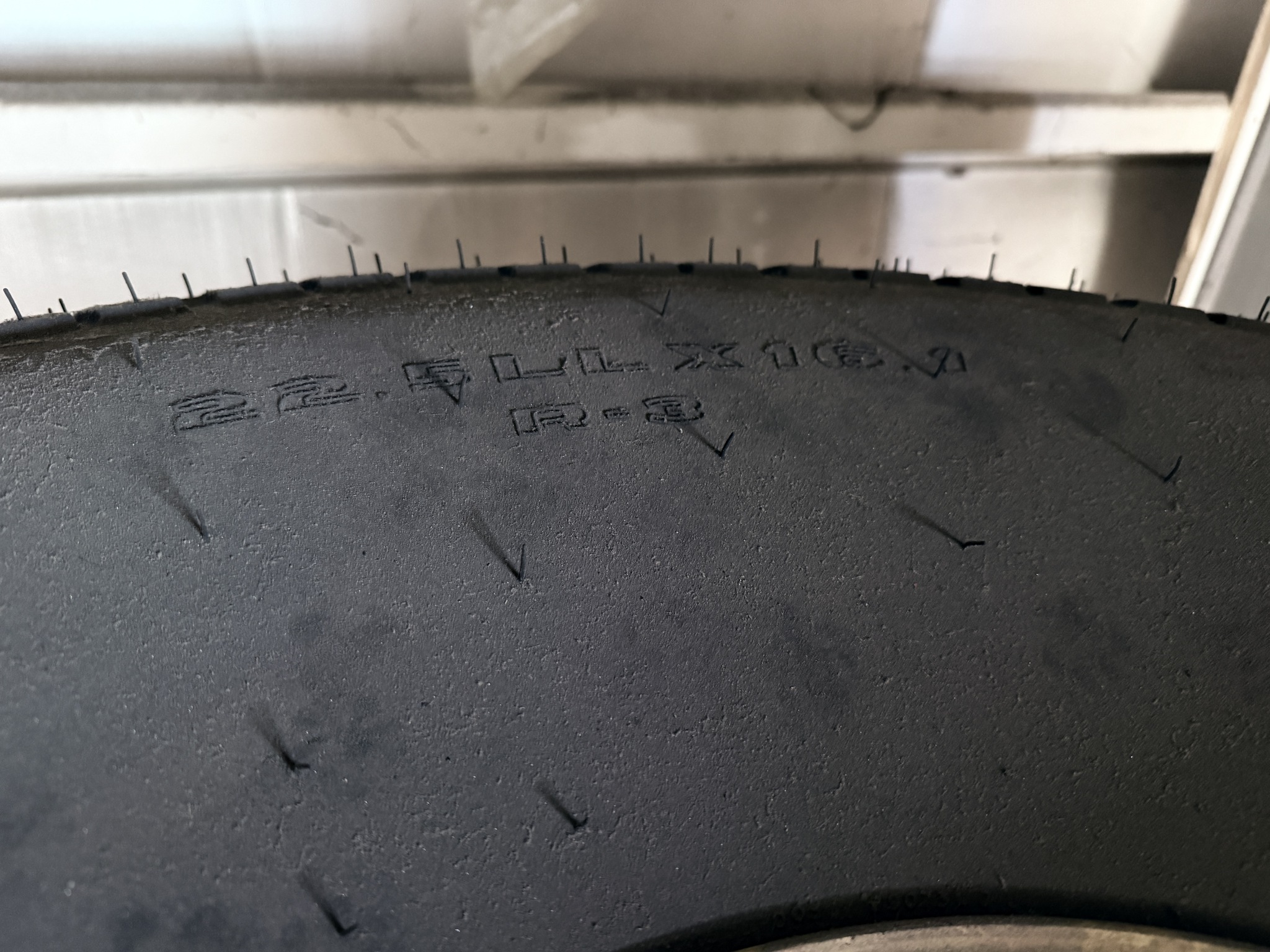 John Deere 22.5LLx16 R3 Image 3