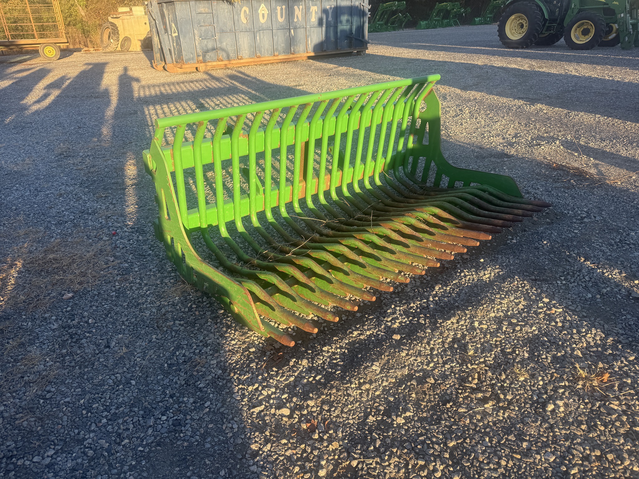 2013 Frontier AL1784G Image 1