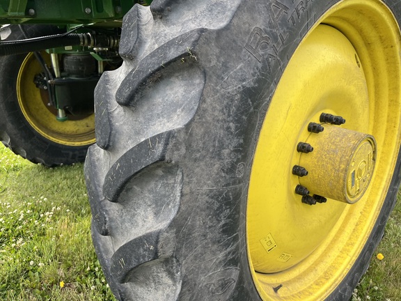 2017 John Deere R4038 - Photo11