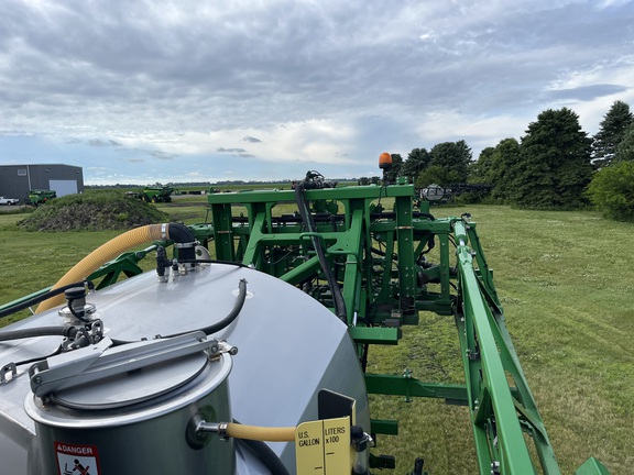 2017 John Deere R4038 - Photo37