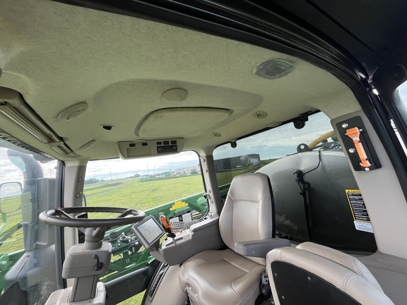2017 John Deere R4038 - Photo39