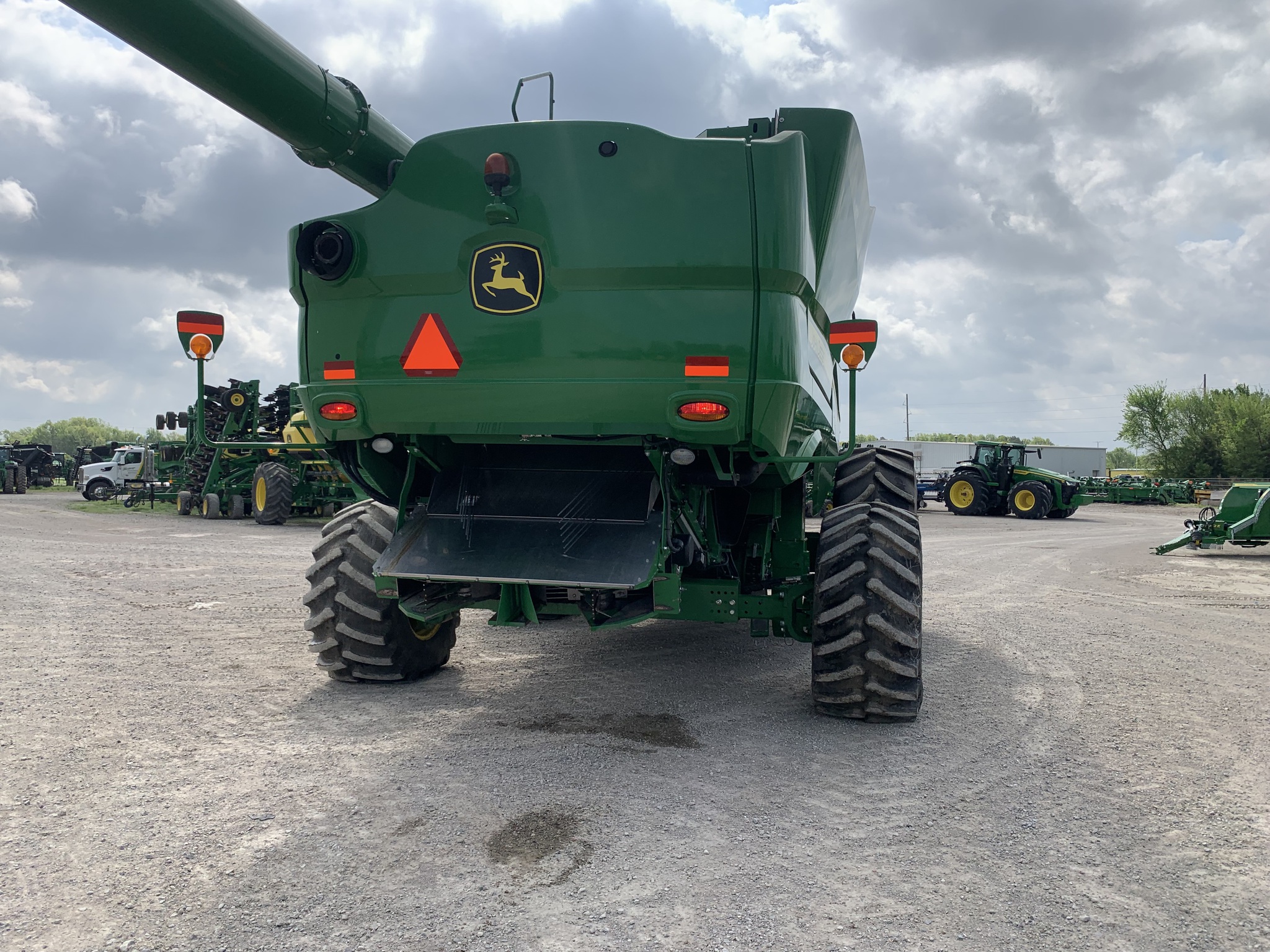  2020 John Deere S770 at Heritage Tractor in Pittsburg, KS