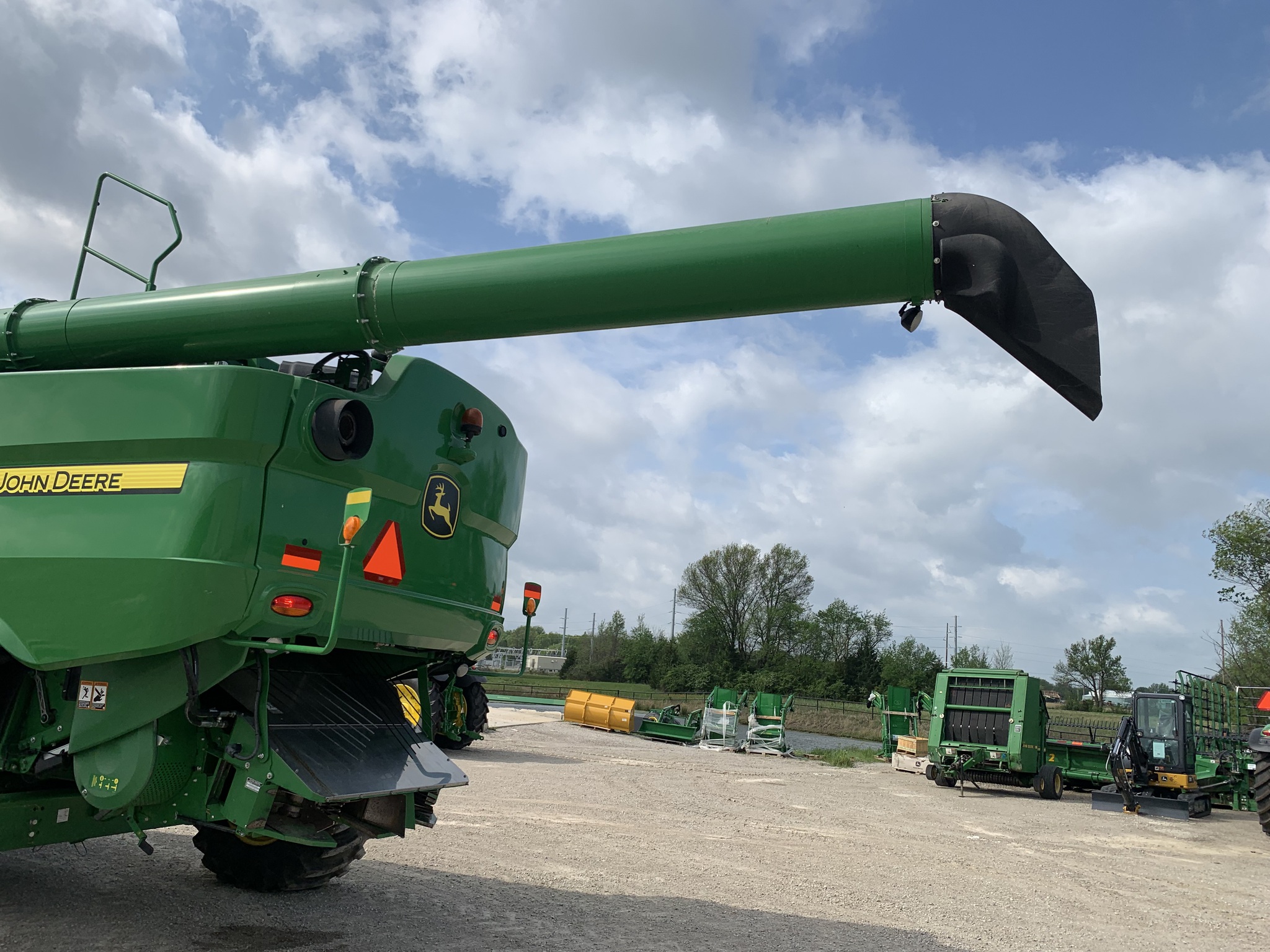  2020 John Deere S770 at Heritage Tractor in Pittsburg, KS