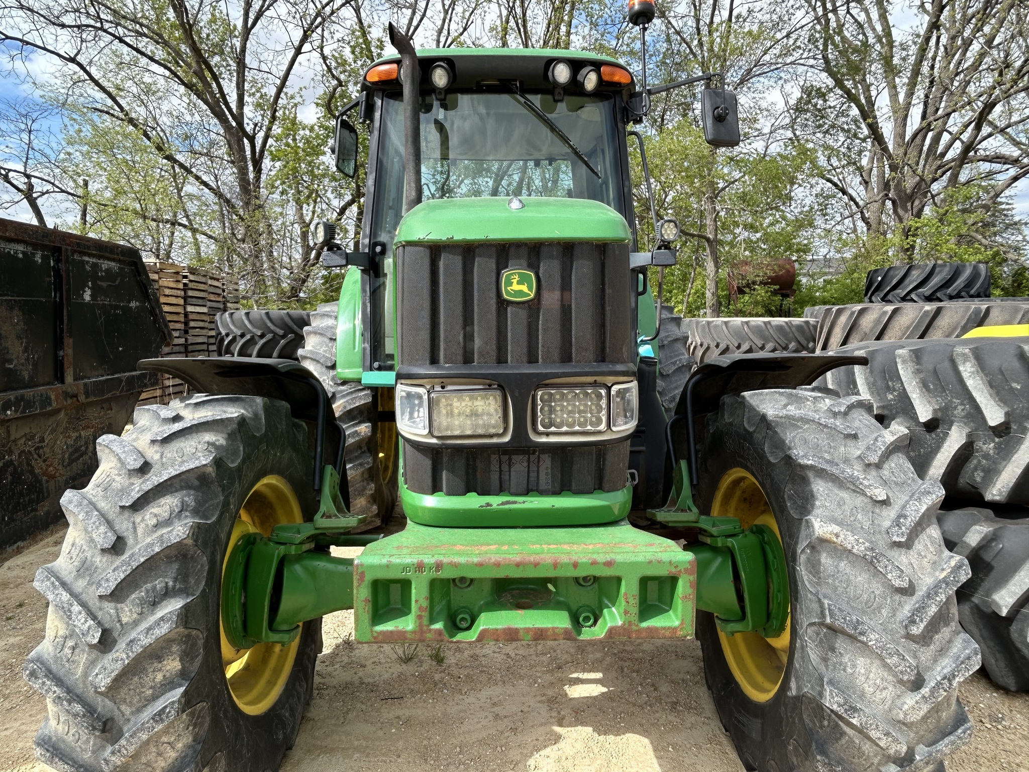  2003 John Deere 7420 at Heritage Tractor in Freeport, IL