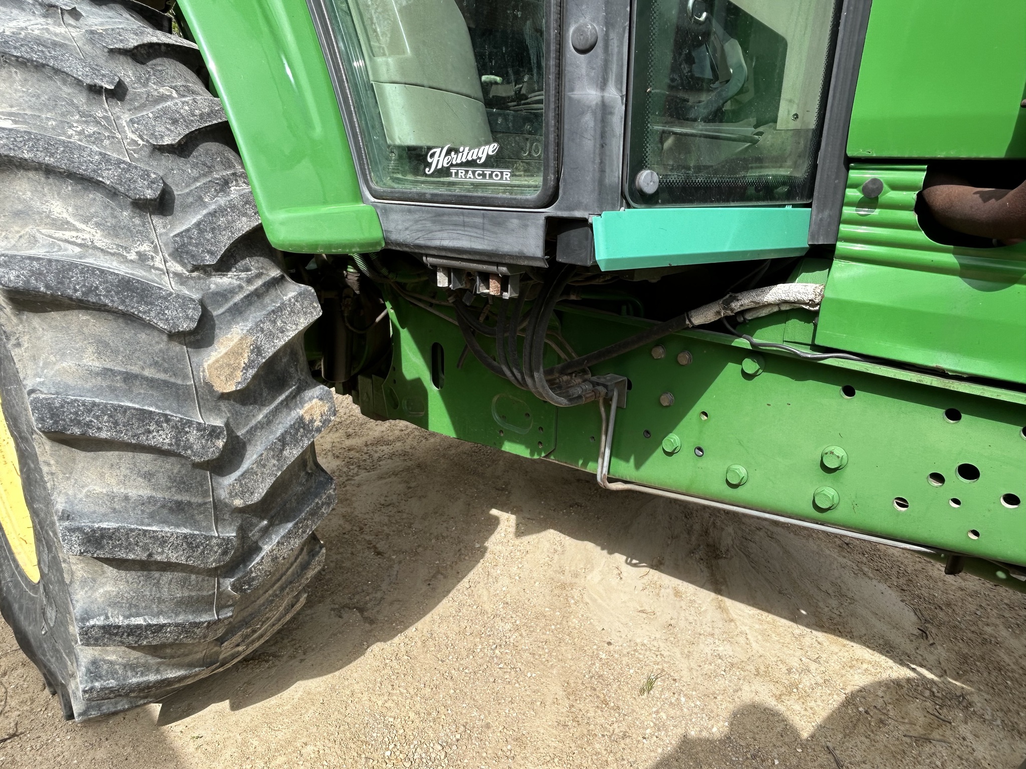  2003 John Deere 7420 at Heritage Tractor in Freeport, IL