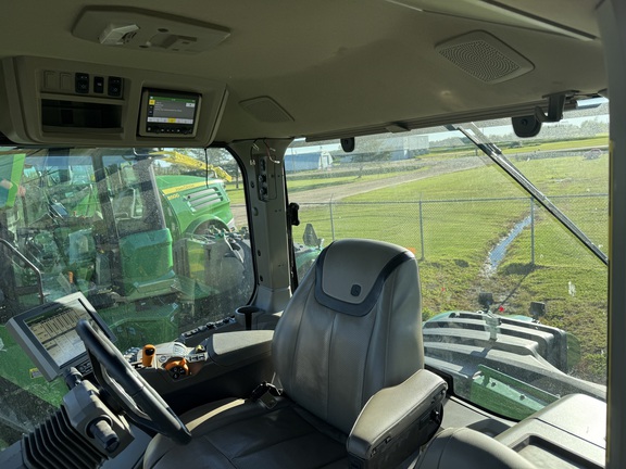 Used 2023 John Deere 9RX 540 Track Tractors at Horizon Ag & Turf in Warburg, AB - Photo11