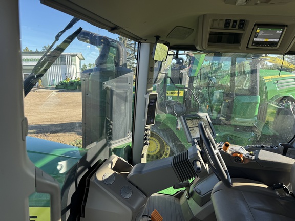 Used 2023 John Deere 9RX 540 Track Tractors at Horizon Ag & Turf in Warburg, AB - Photo12