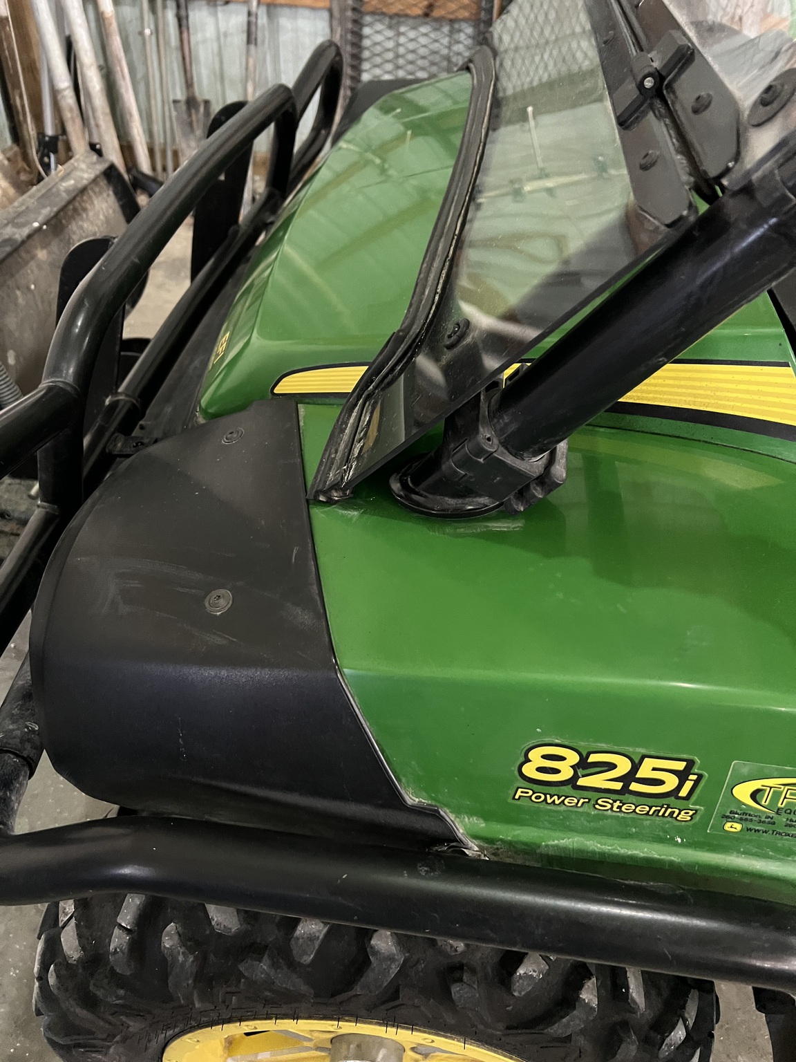 2013 John Deere XUV 825i Image 7