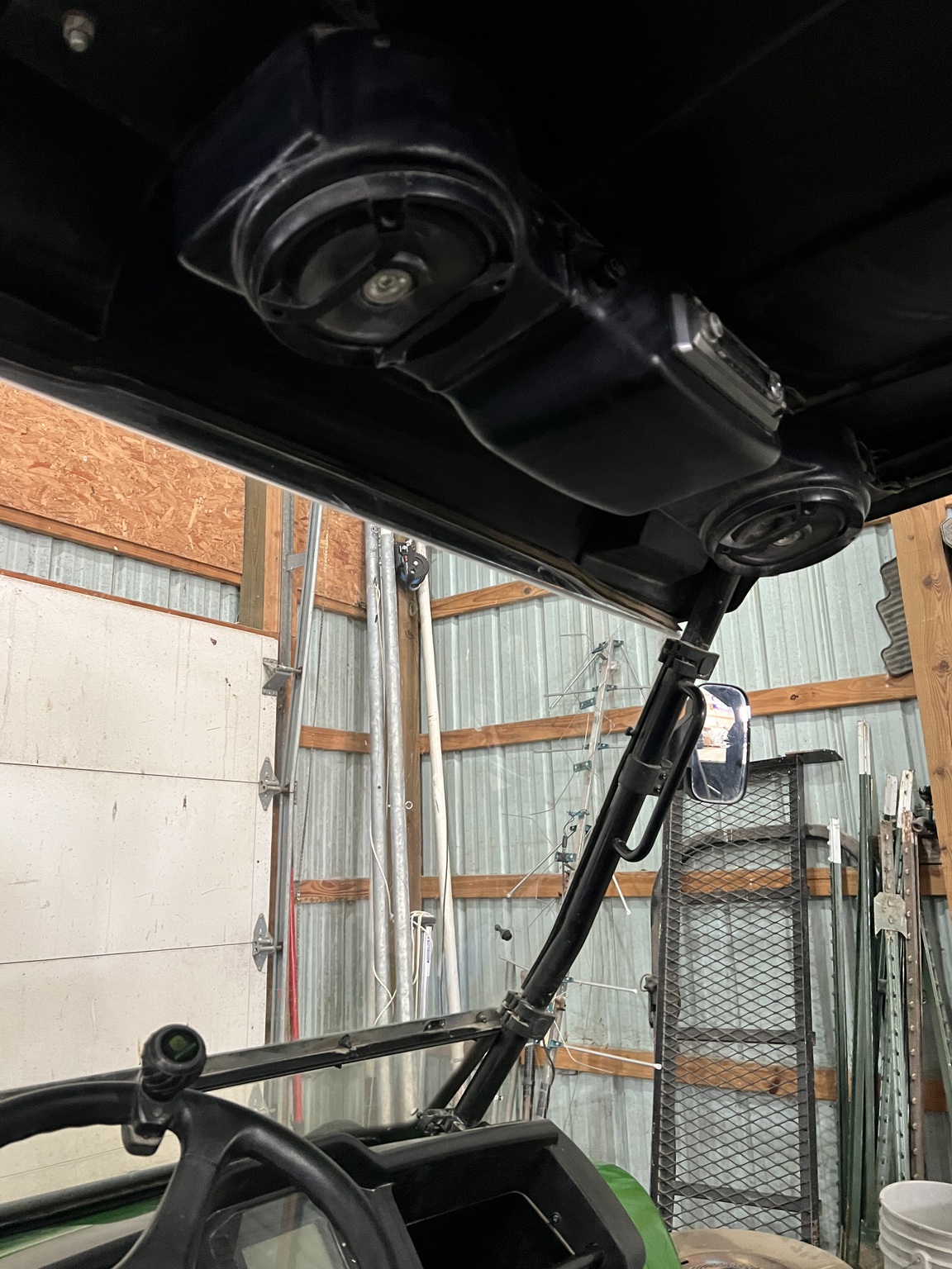 2013 John Deere XUV 825i Image 8