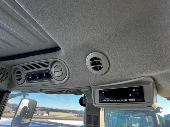 2025 John Deere 5075M - Photo27