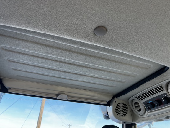 2025 John Deere 5075M - Photo28