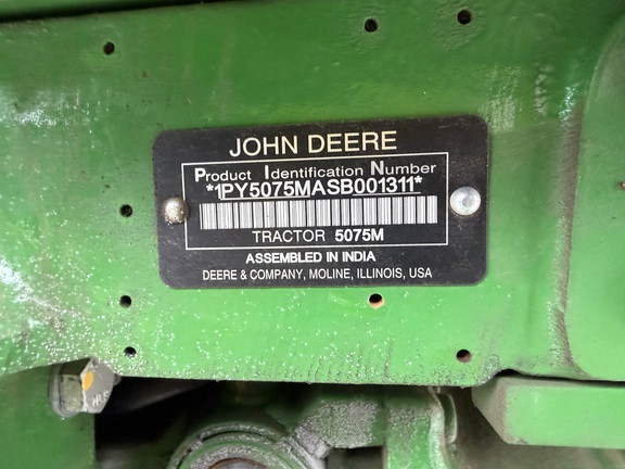 2025 John Deere 5075M - Photo33