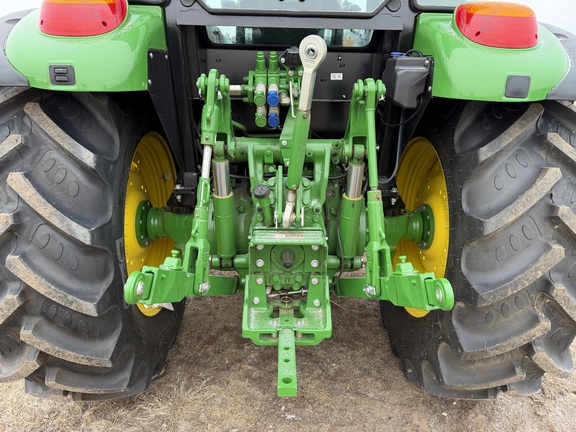 2025 John Deere 5075M - Photo21