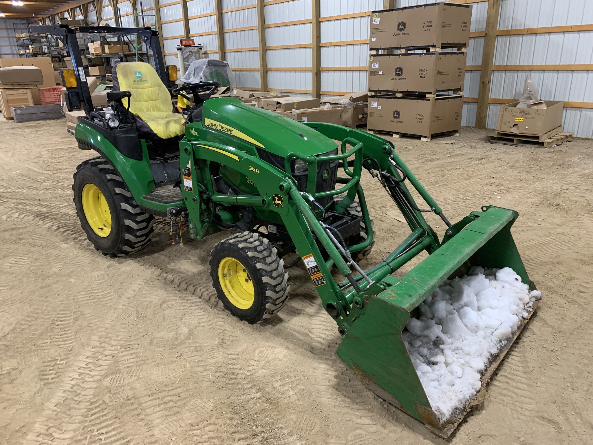2022 John Deere 2025R