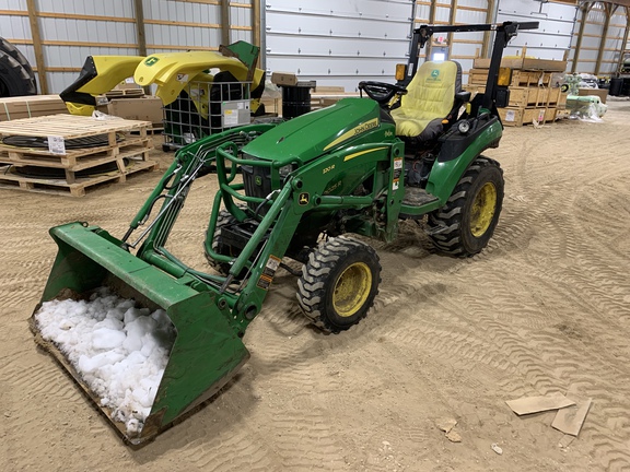 Photo of 2022 John Deere 2025R