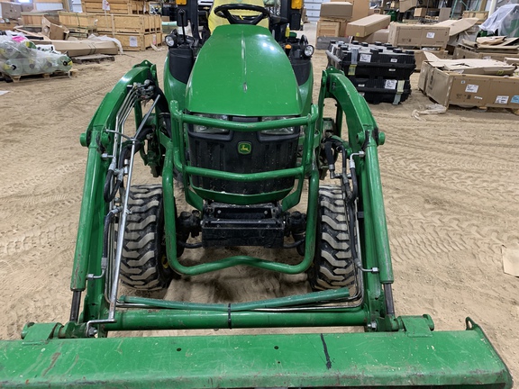 Photo of 2022 John Deere 2025R