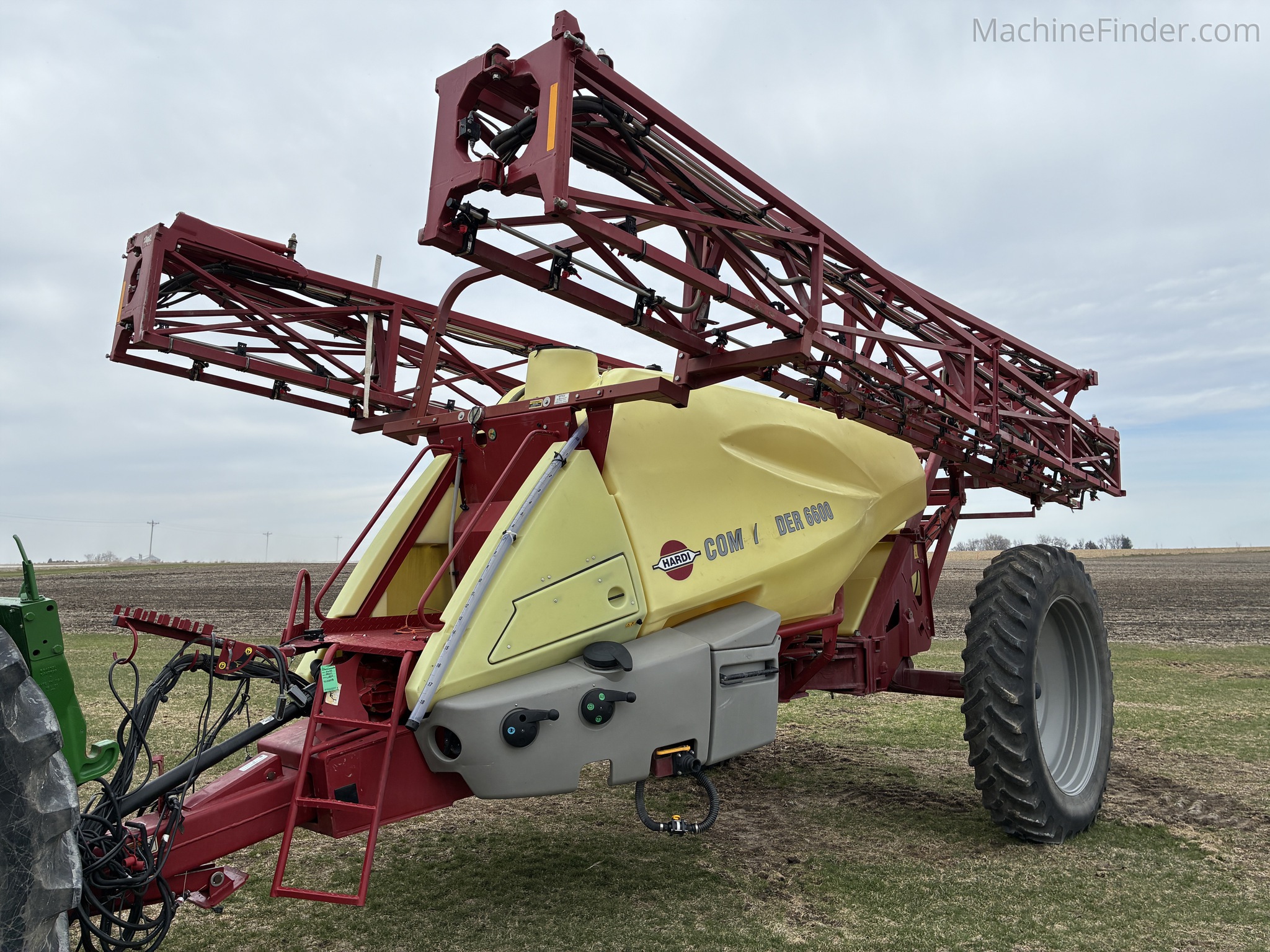 Hardi Commander 6600 TWIN Sprayer