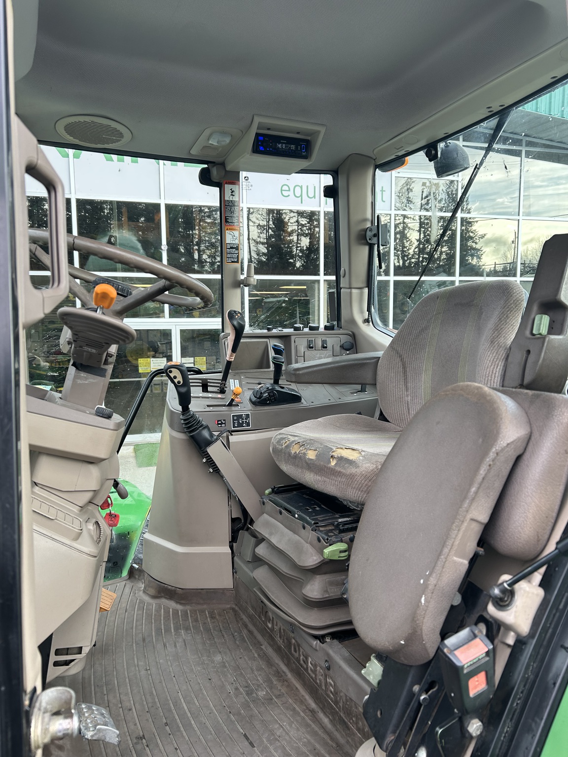 2009 John Deere 6230 Image 6