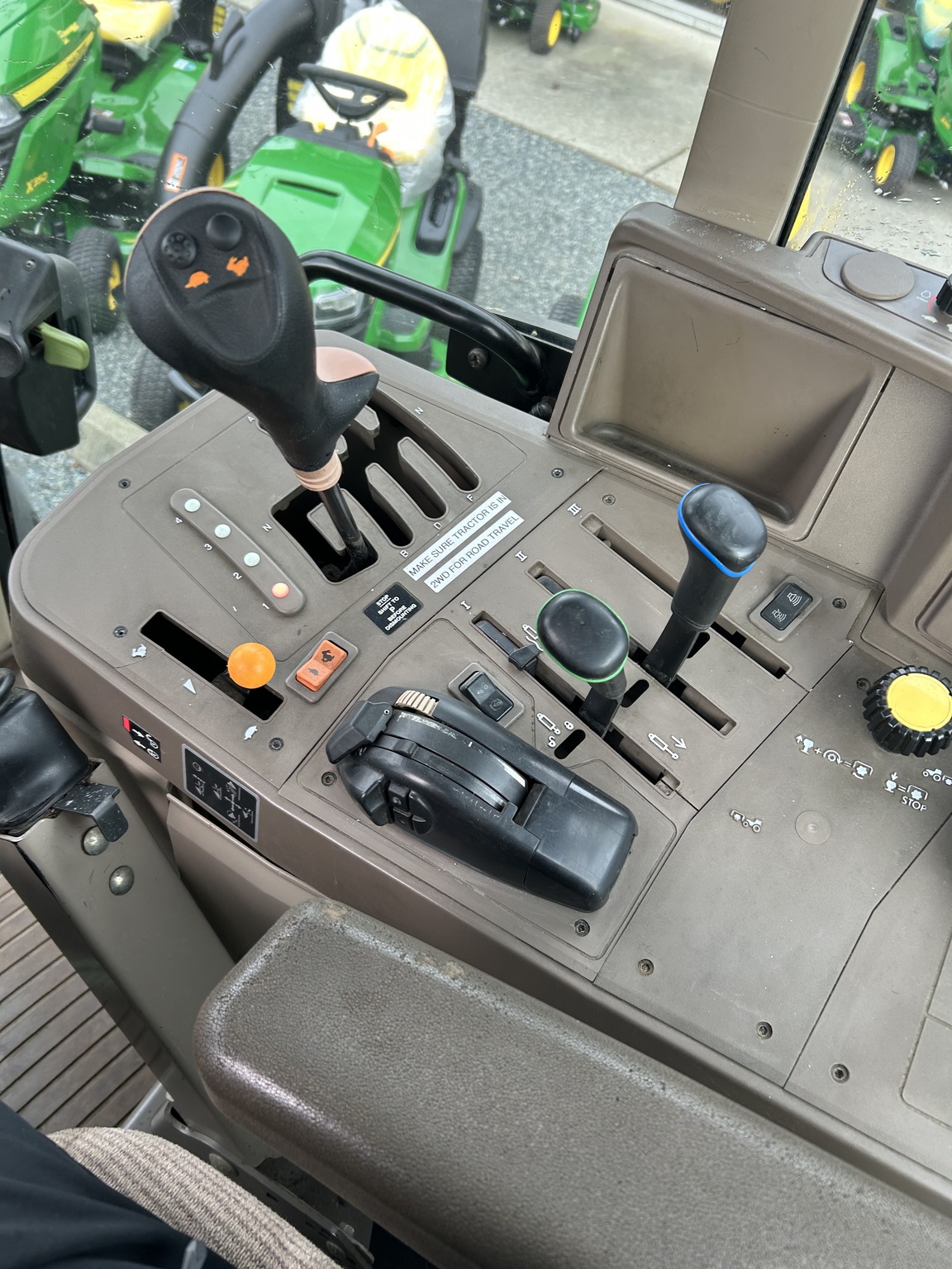 2009 John Deere 6230 Image 7