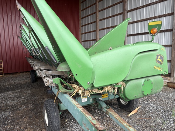 Photo of 2011 John Deere 608C