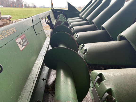 Photo of 2011 John Deere 608C