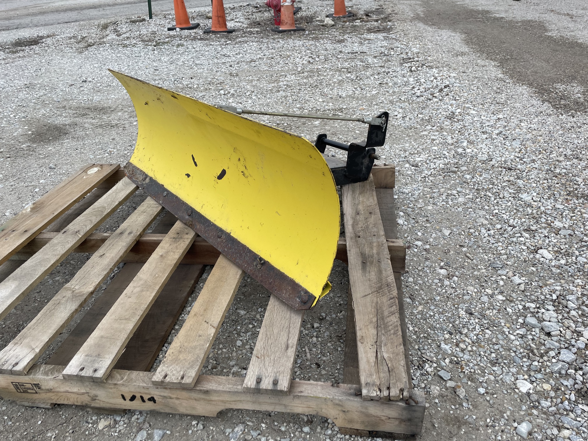 2013 John Deere 44 Image 1