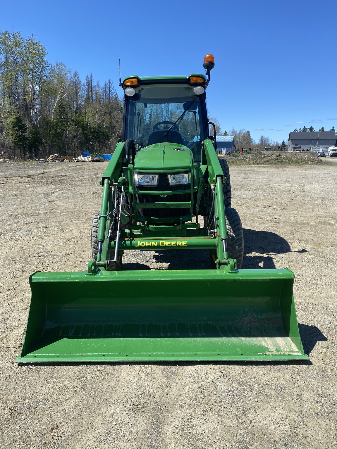 2022 John Deere 4066R Image 6