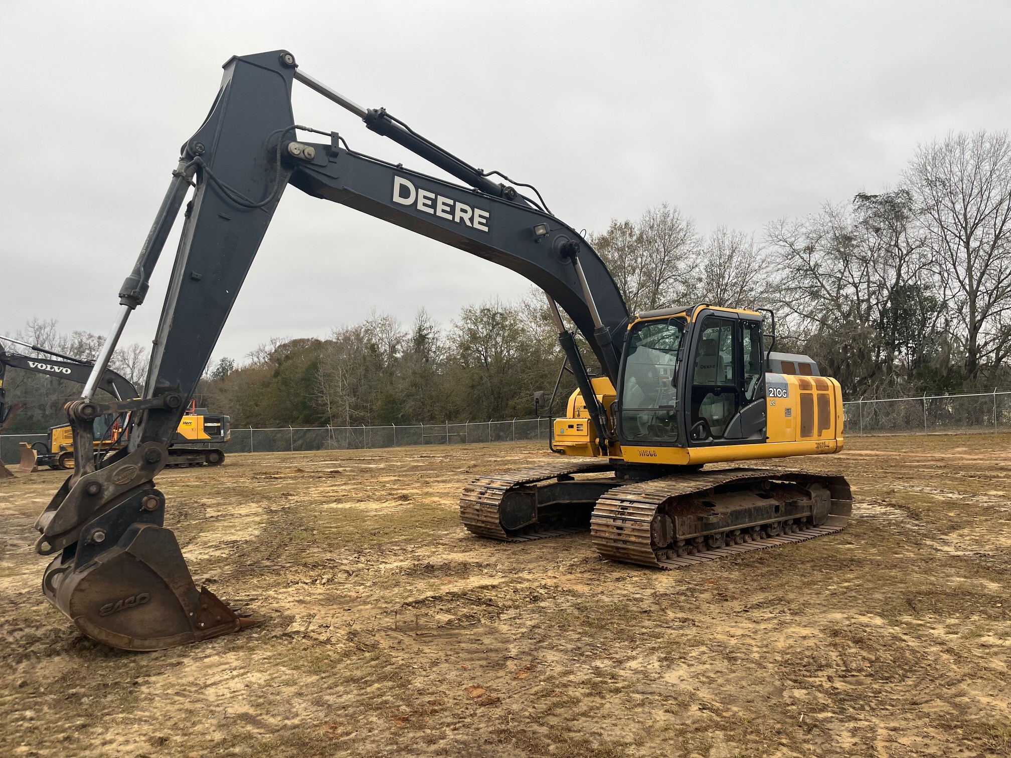 2019 John Deere 210G LC Image 1