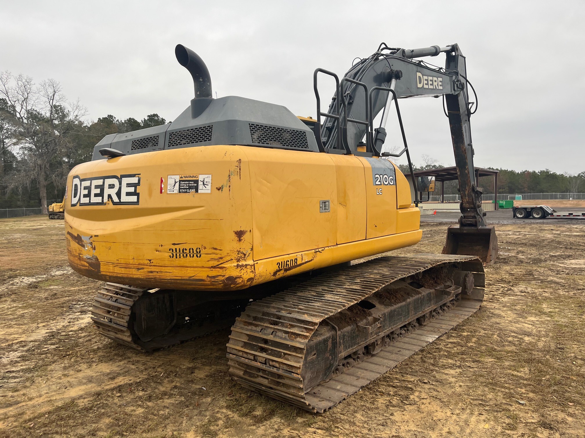 2019 John Deere 210G LC Image 3