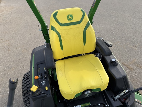 2025 John Deere Z970R - Photo17