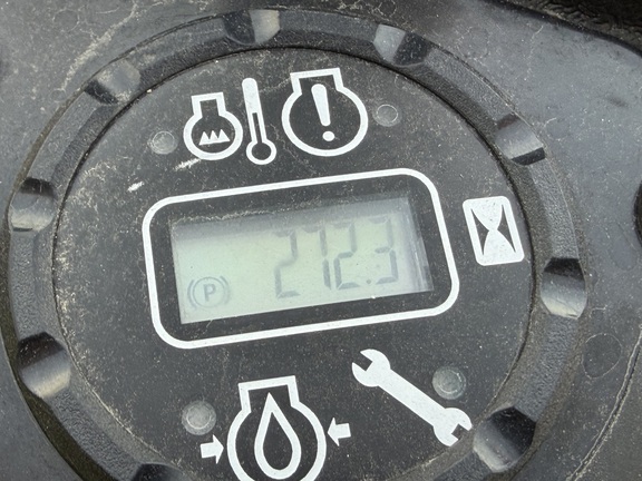 2025 John Deere Z970R - Photo19