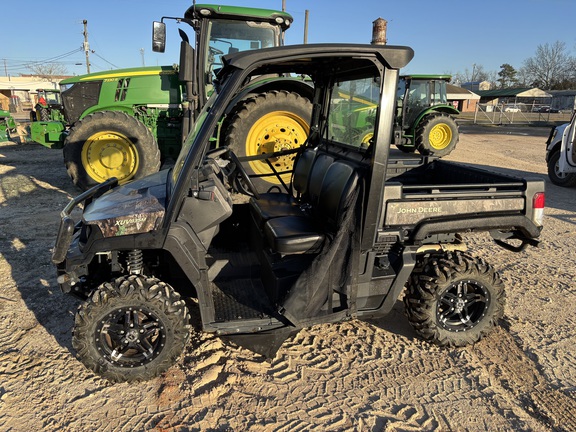 2023 John Deere XUV 835M Photo 2