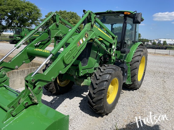 Photo of 2024 John Deere 6105E