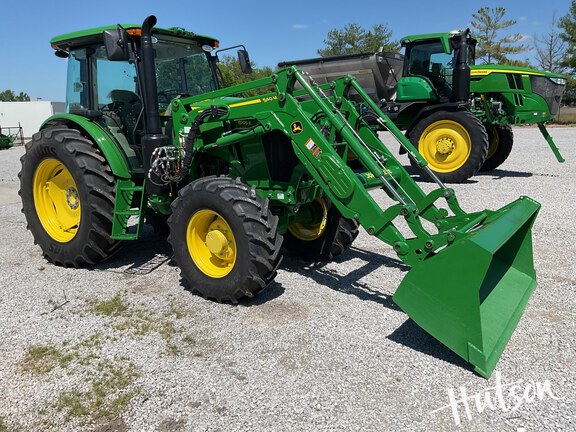 Photo of 2024 John Deere 6105E