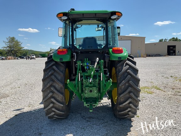 Photo of 2024 John Deere 6105E