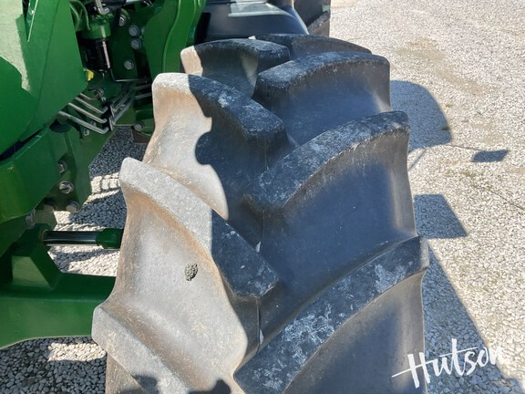 Photo of 2024 John Deere 6105E