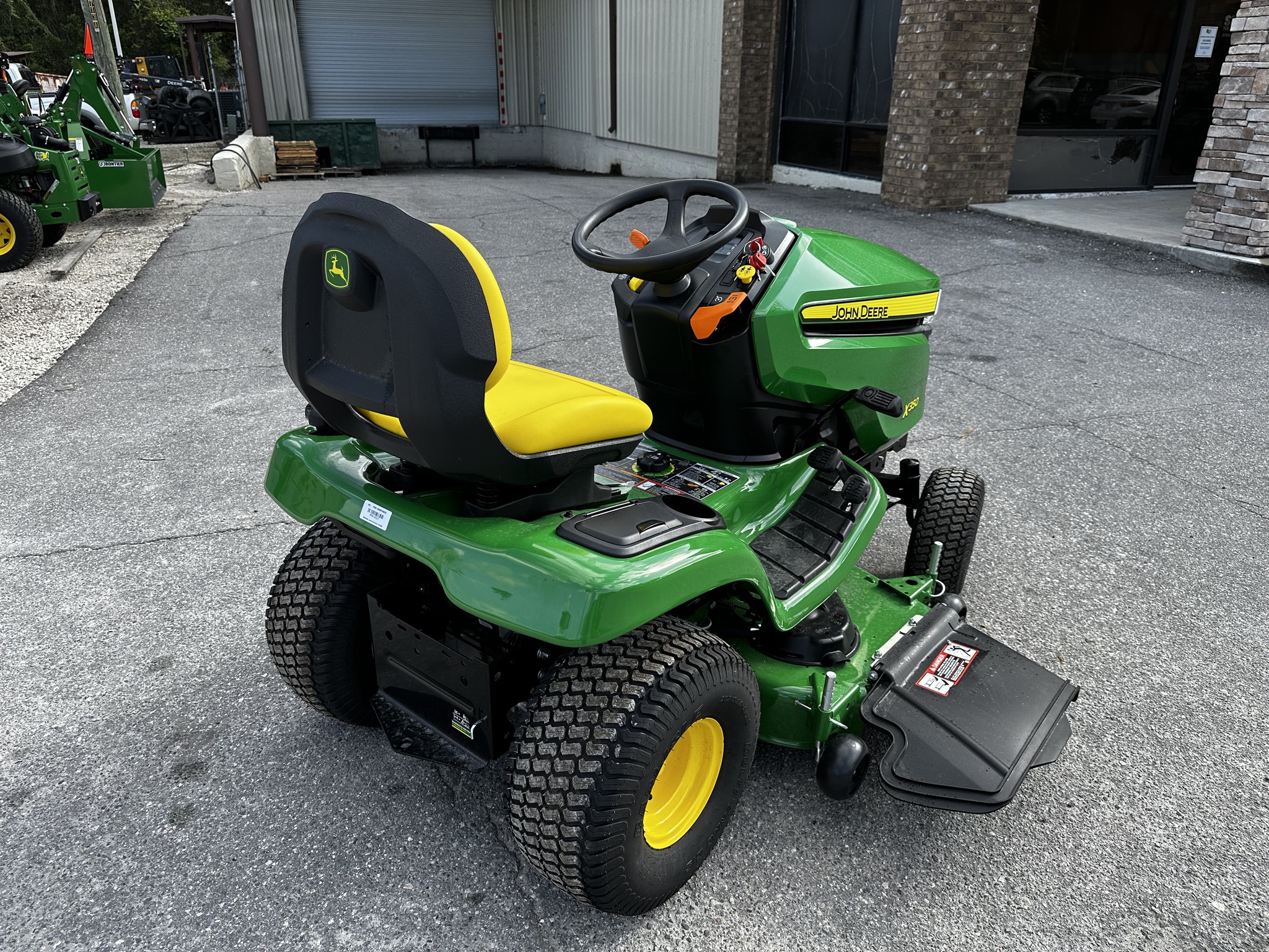 2025 John Deere X350 Image 5
