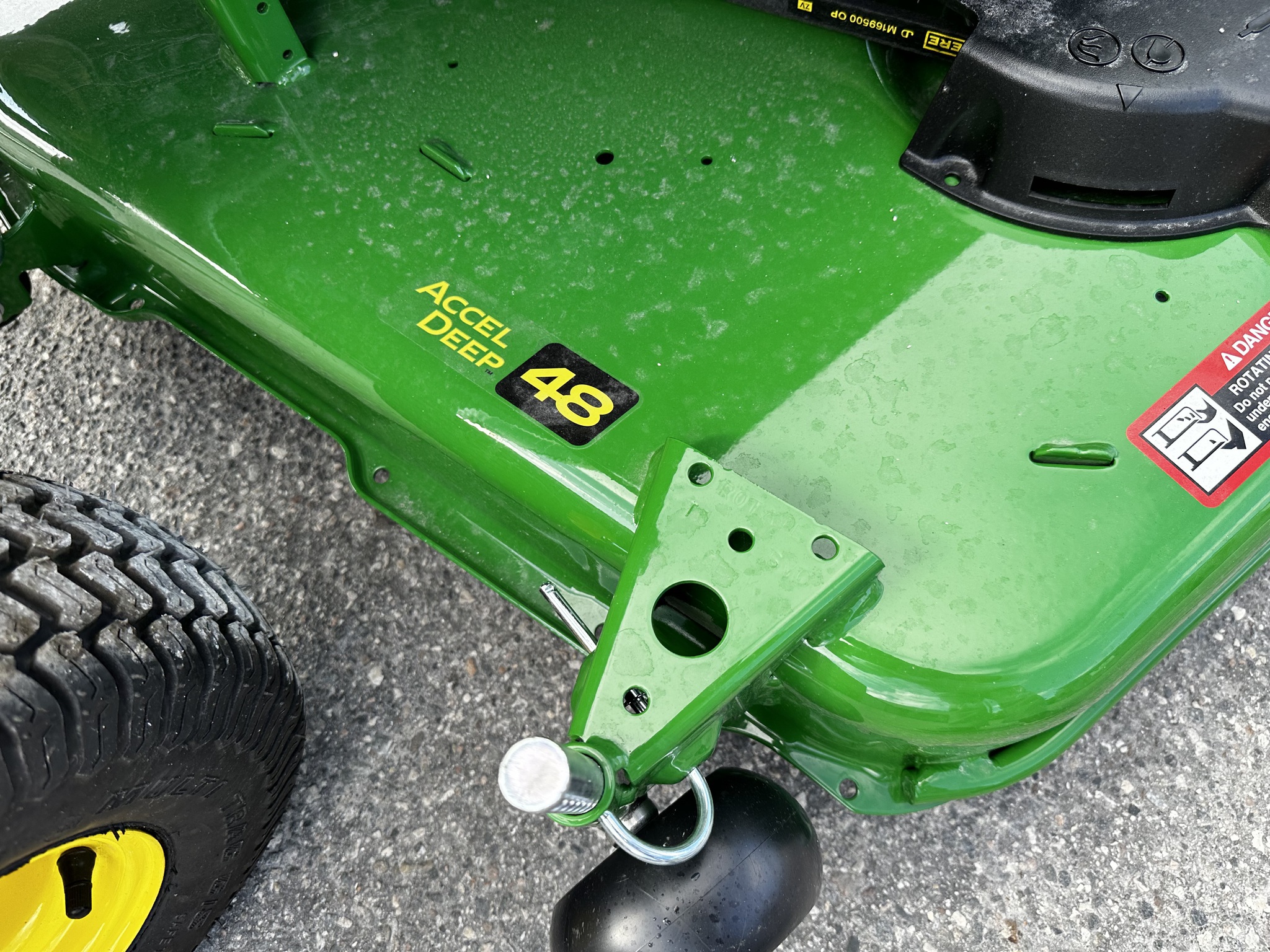 2025 John Deere X350 Image 8