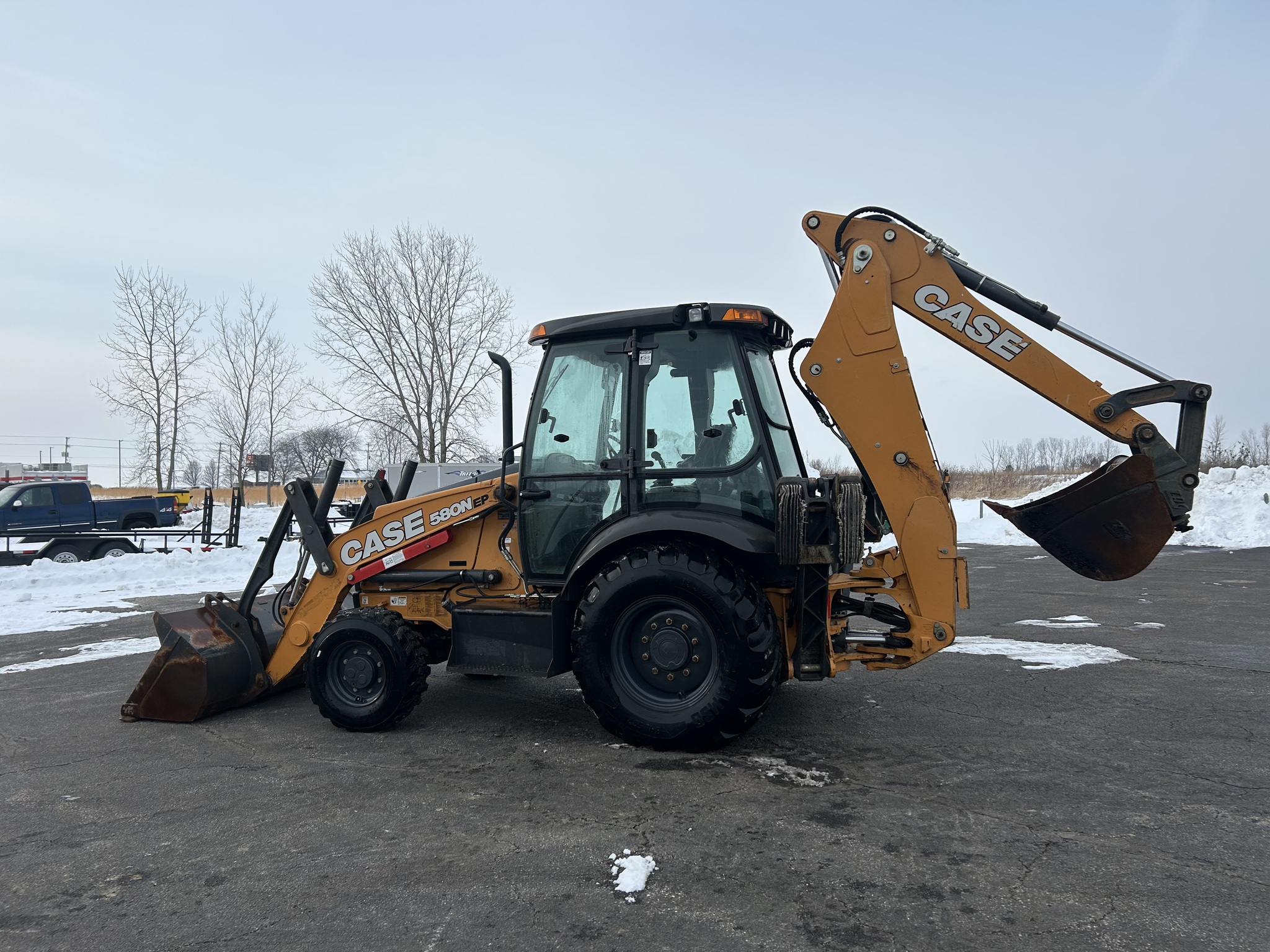 2019 Case 580N EP Image 2