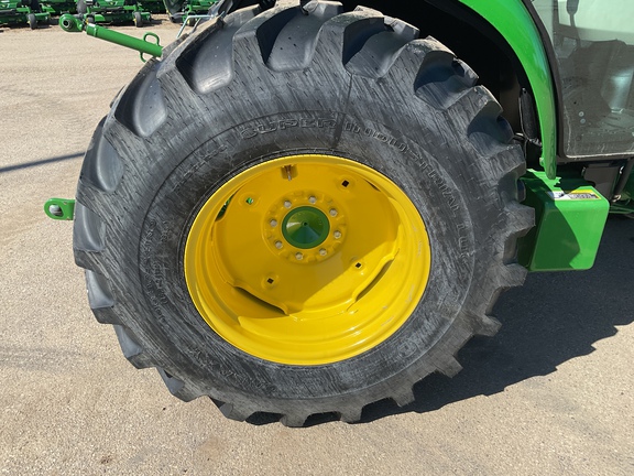 Used 2024 John Deere 4052R Compact Utility Tractors at Horizon Ag & Turf in Westlock, AB - Photo12