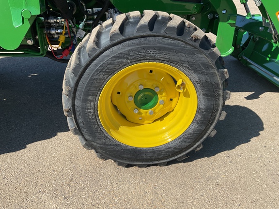 Used 2024 John Deere 4052R Compact Utility Tractors at Horizon Ag & Turf in Westlock, AB - Photo14