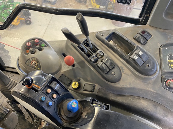2004 Challenger MT565B - Photo17