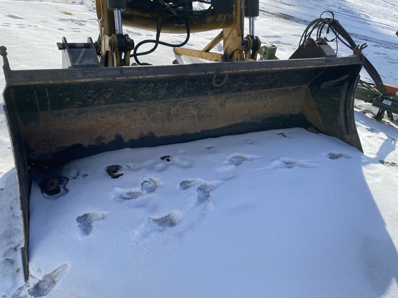 2004 Challenger MT565B - Photo2